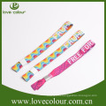 Hot promote customized wristbands cheap free sample